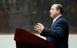 FACE.00_00_01_21.Imagen fija001