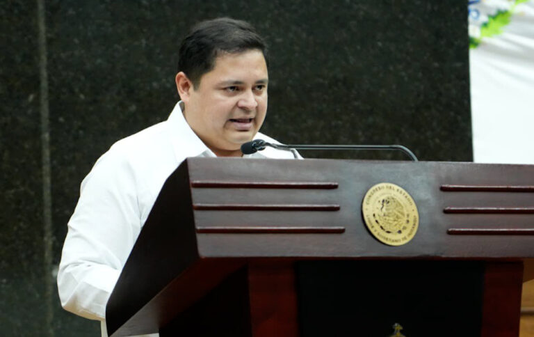 FACE.00_00_01_21.Imagen fija002