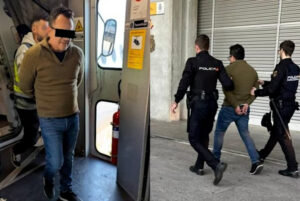 TWITTER.00_00_00_00.Imagen fija001