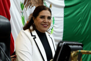 TWITTER.00_00_01_12.Imagen fija002