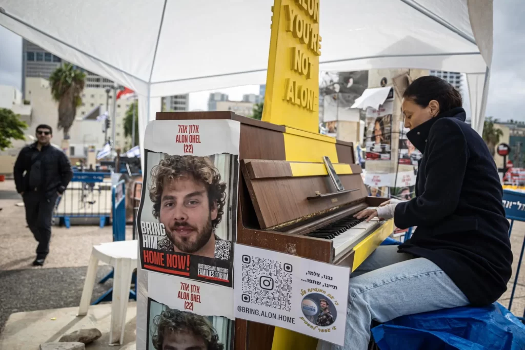 manifestacion-en-tel-aviv-por-la-liberacion-de-rehenes-en-manos-de-hamas